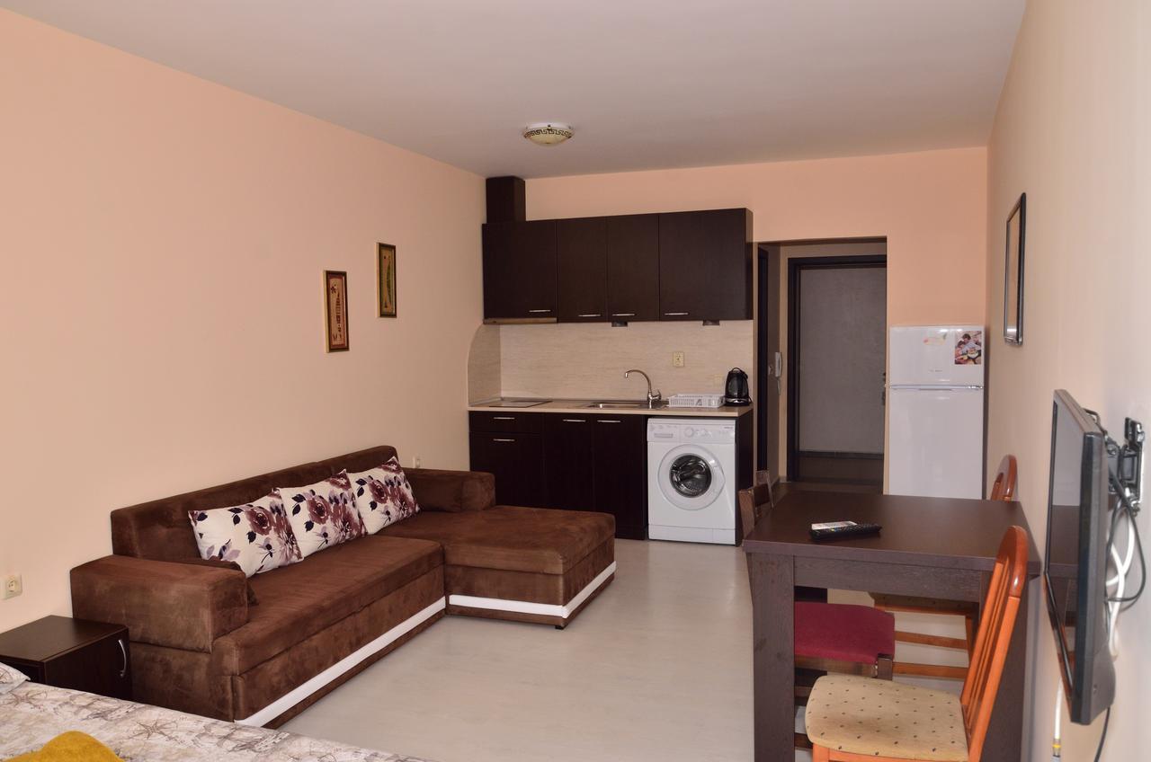 Club Priz Aparthotel Primorsko Ngoại thất bức ảnh