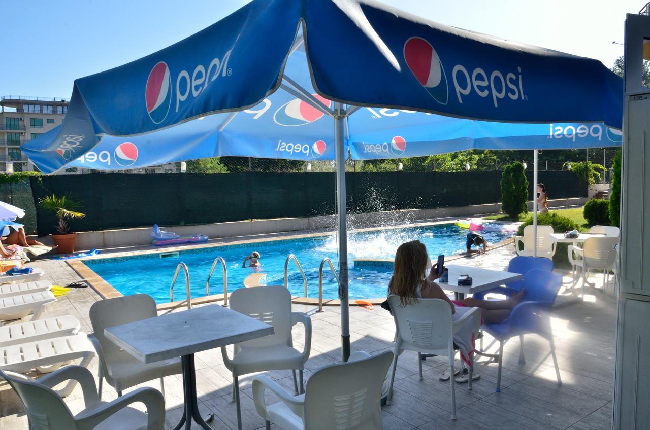 Club Priz Aparthotel Primorsko Ngoại thất bức ảnh