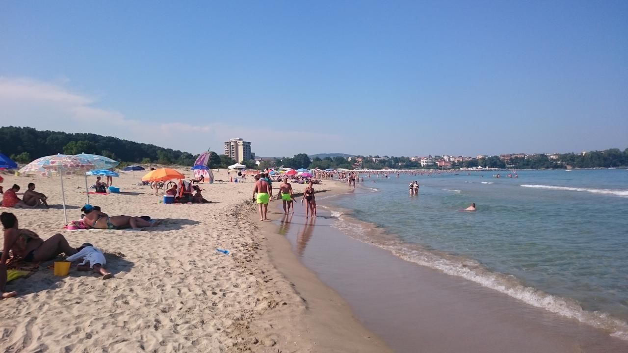 Club Priz Aparthotel Primorsko Ngoại thất bức ảnh
