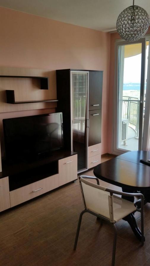 Club Priz Aparthotel Primorsko Ngoại thất bức ảnh
