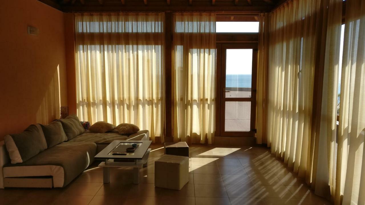 Club Priz Aparthotel Primorsko Ngoại thất bức ảnh