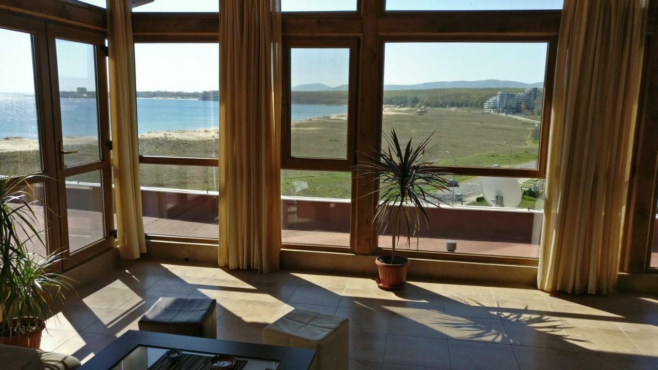 Club Priz Aparthotel Primorsko Ngoại thất bức ảnh