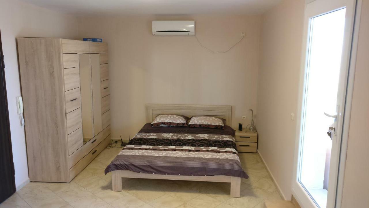 Club Priz Aparthotel Primorsko Ngoại thất bức ảnh