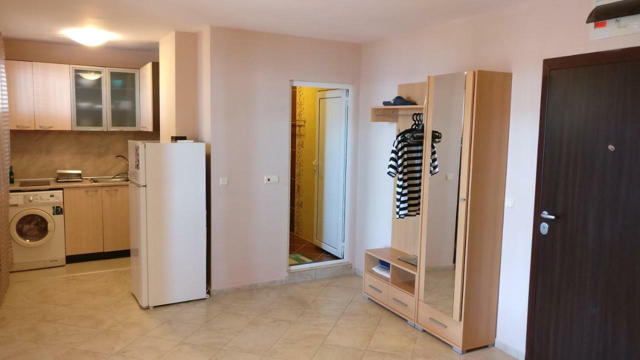 Club Priz Aparthotel Primorsko Ngoại thất bức ảnh